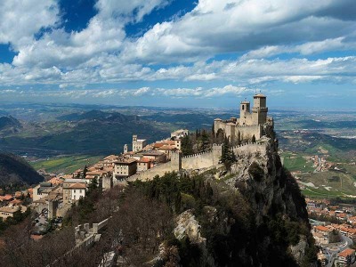 San Marino. Scambio Mularoni – Lonfernini. Paolo Forcellini, ‘lo Stradone’. San Marino Oggi