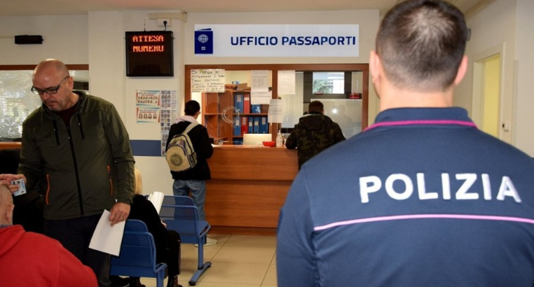 Ritiro dei passaporti, apertura straordinaria il 12 giugno 2024 a Rimini